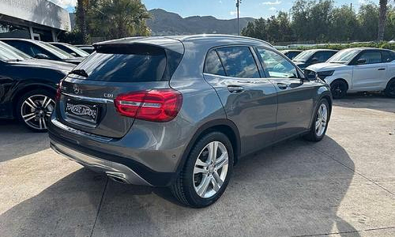Mercedes-Benz Gla 18...