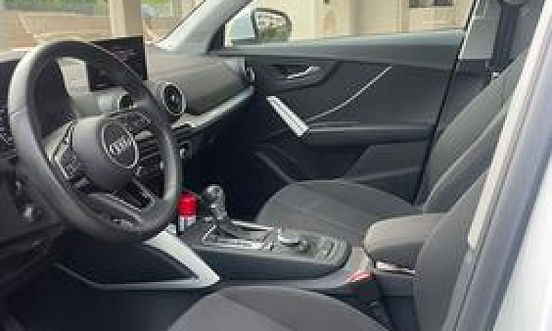 Audi Q2 1.5 Tfsi Des...