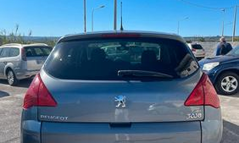 Peugeot 3008...