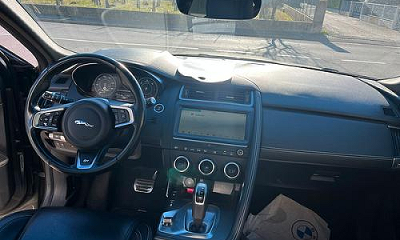 Jaguar E-Pace 2.0D 1...