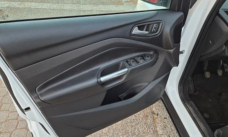 Ford Kuga 1.5 Tdci 1...