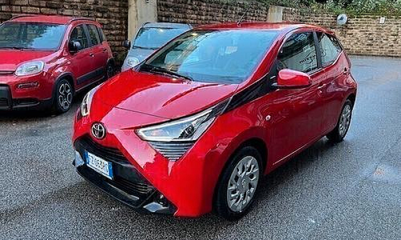 Toyota Aygo 5P. Xpla...