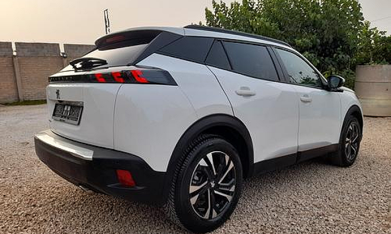 Peugeot 2008 Bluehdi...