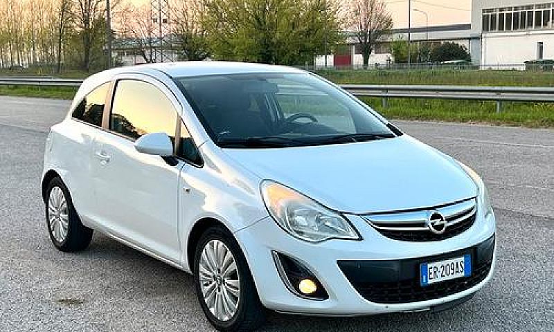 Opel Corsa Anno 2013...