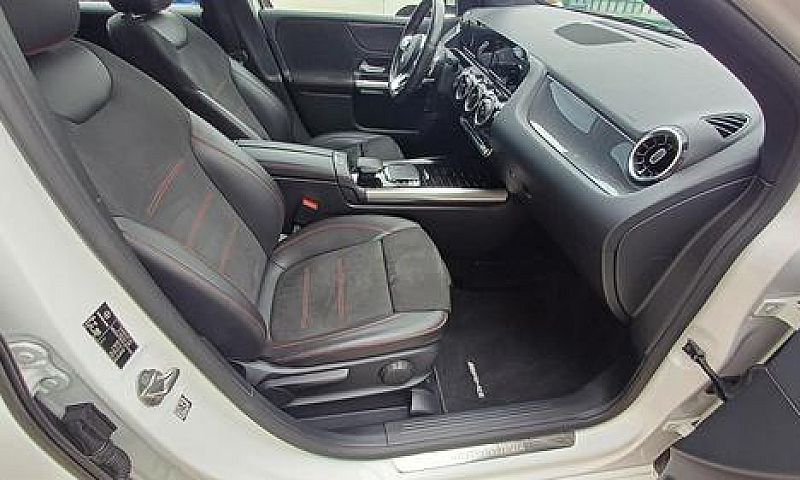 Mercedes-Benz B 180 ...