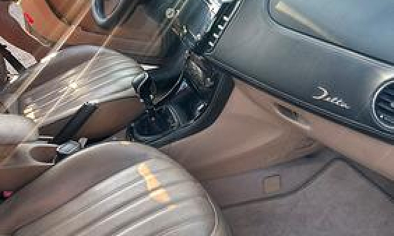 Lancia Delta 2012...