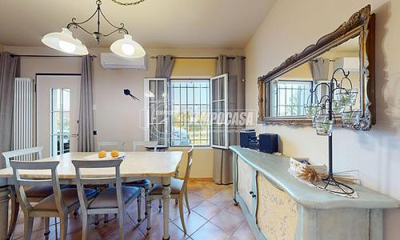 Rif: V021 Casa Semi-...