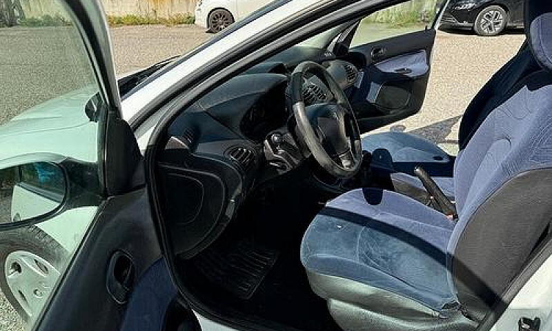 Peugeot 206 2.0 Hdi ...