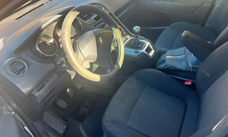 Peugeot 5008 1.6 Hdi...
