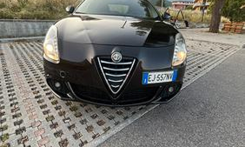 Alfa Romeo Giulietta...