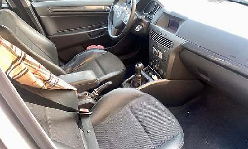 Opel Astra 1.7 Tdci ...