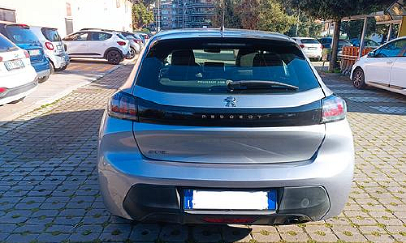 Peugeot 208 Puretech...