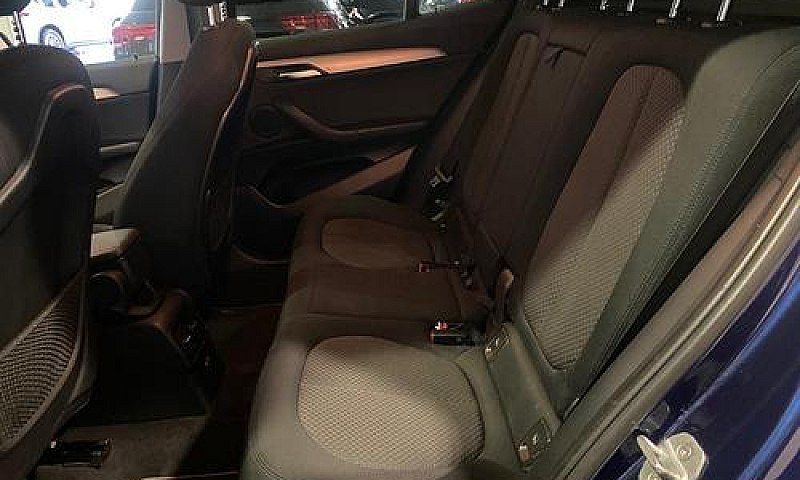 Bmw X2 Xdrive18D Bus...