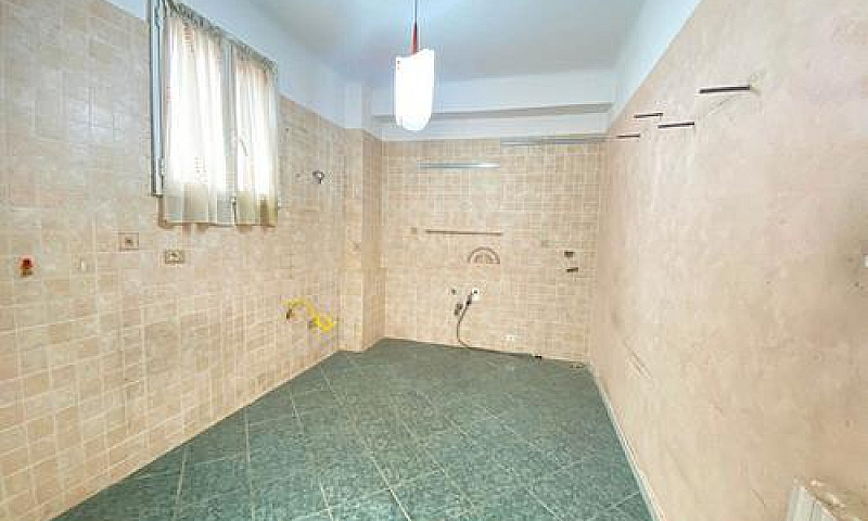 Rif. 64 Viale Magna ...
