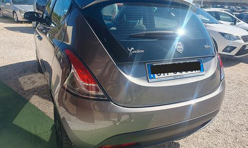 Lancia Ypsilon 1.0 F...