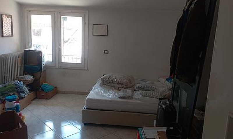 Appartamento Con Ing...