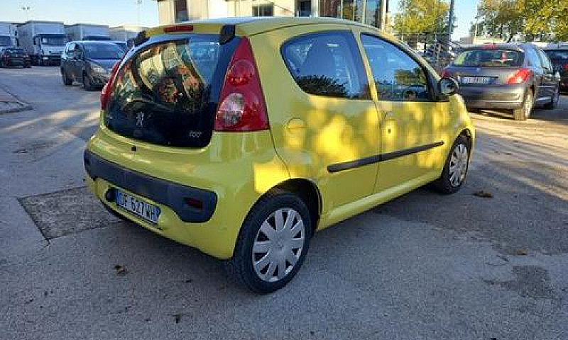 Peugeot 107 (A36)...