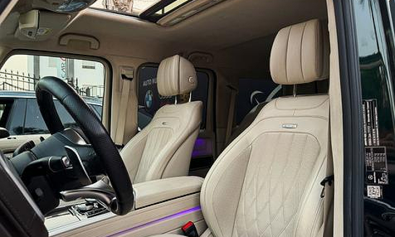 Mercedes-Benz G 63 A...
