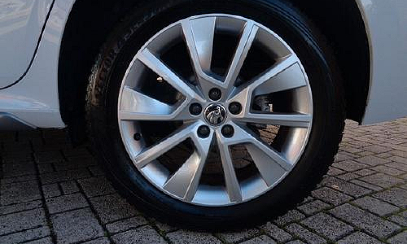 Skoda Kamiq 1.0 Tsi ...