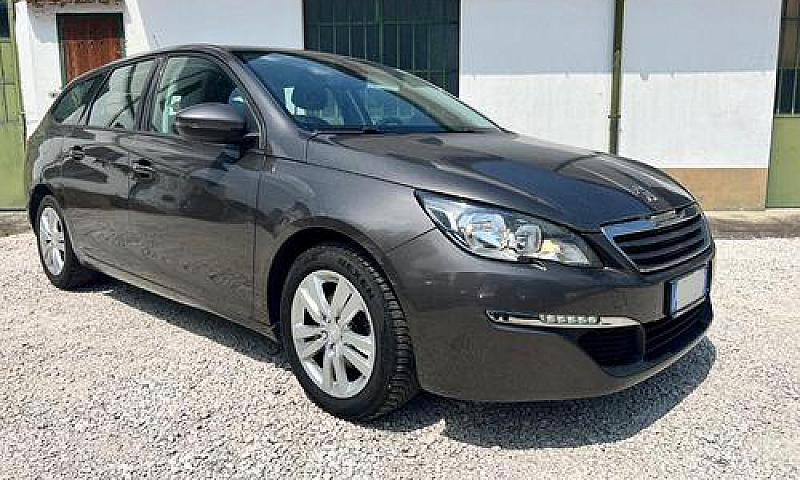 Peugeot 308 Fuori Tu...