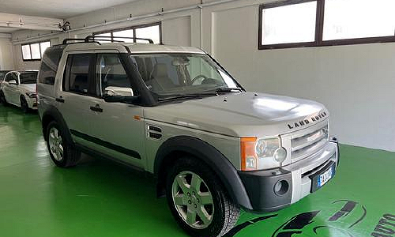 Land Rover Discovery...