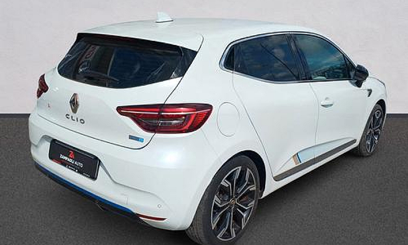 Renault Clio Full Hy...
