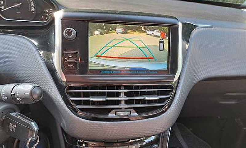 Peugeot 208 1.6 Hdi ...