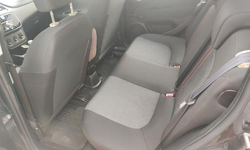 Fiat Punto 1.4 8V 5 ...