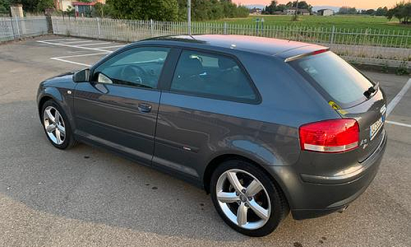Audi A3 S-Line Plus...