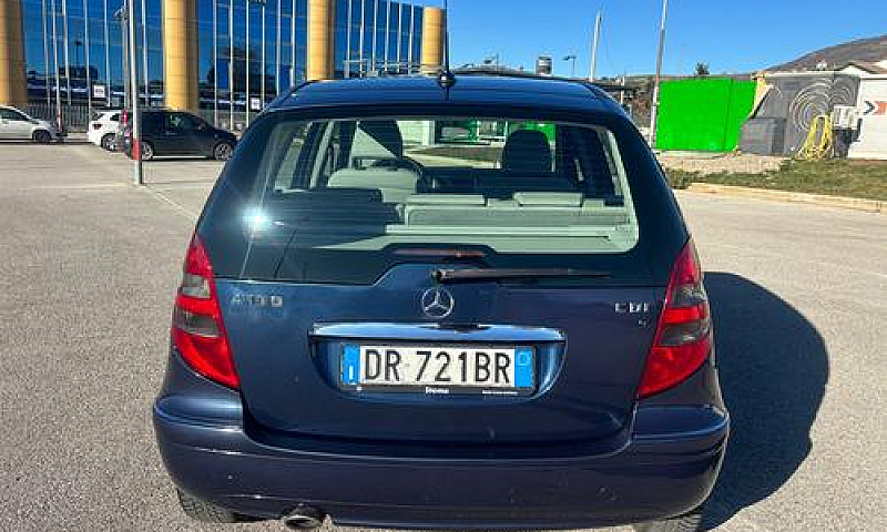 Mercedes-Benz A 180 ...