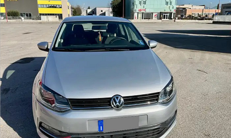 Volkwagen Polo Confo...
