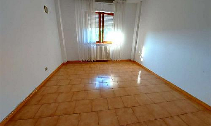 Appartamento Con Gar...