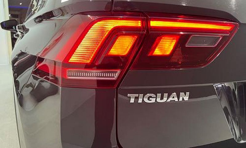 Volkswagen Tiguan 1....