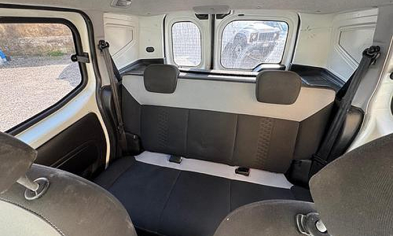 Fiat Fiorino € 6.990...