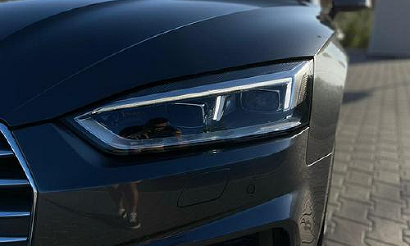 Audi A5...