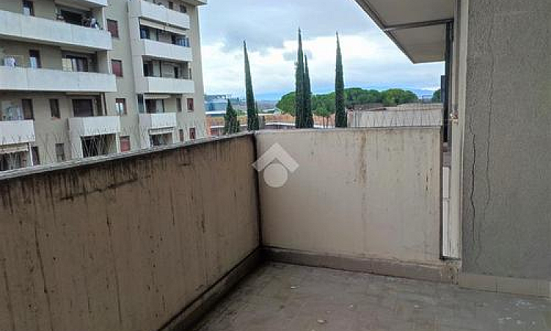 3 Locali A Perugia...