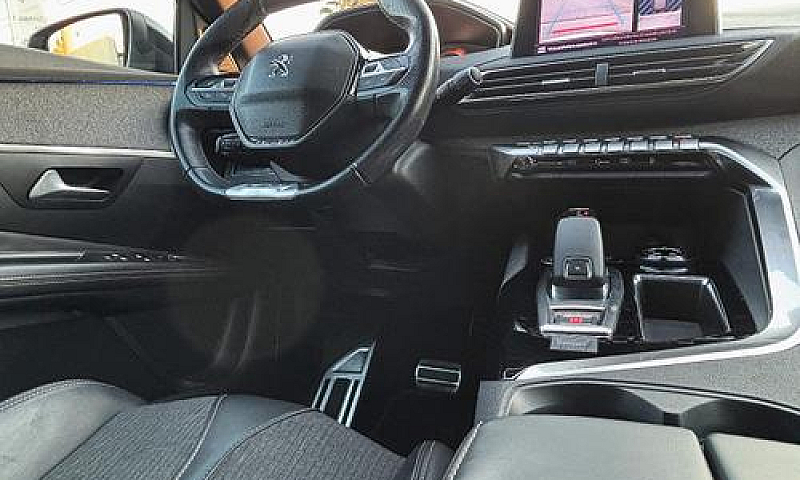 Peugeot 3008...