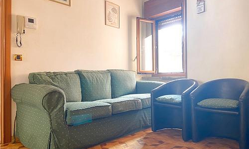 Appartamento Con Ter...