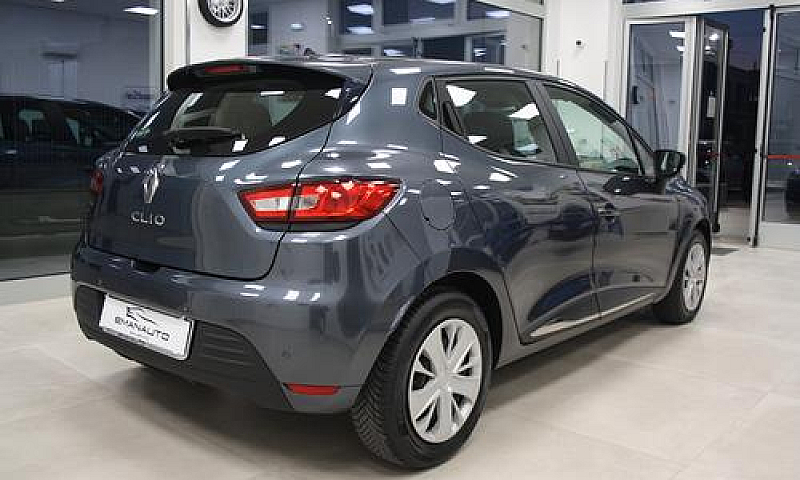 Renault Clio 1.5 Dci...