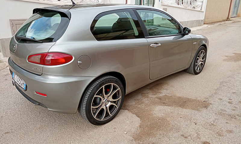 Alfa Romeo 147...