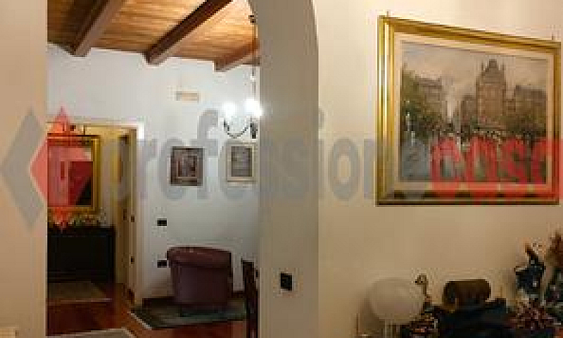 Salerno Centro- Ampi...