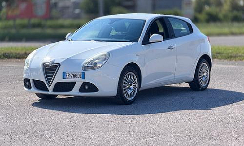 Alfa Romeo Giulietta...