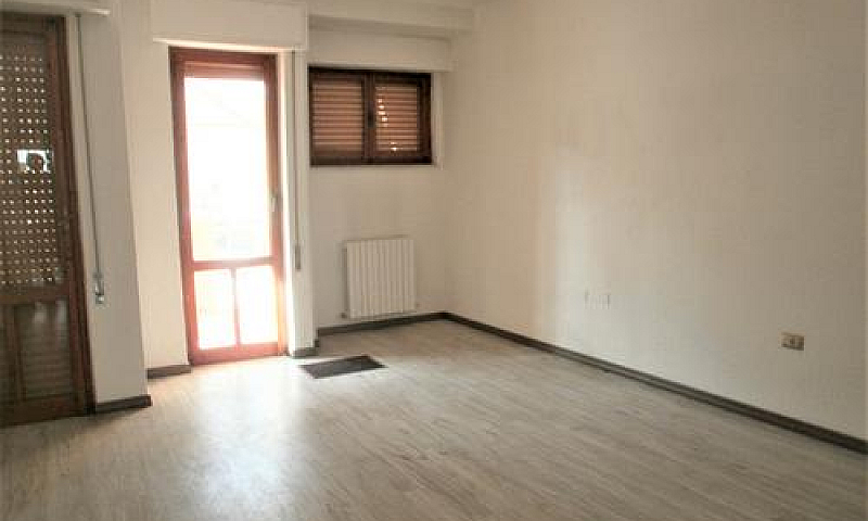 Ampio Appartamento, ...