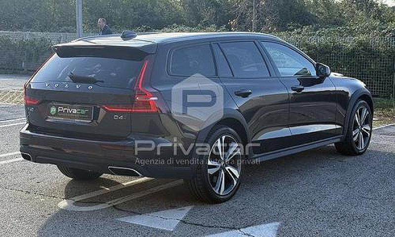 Volvo V60 Cross Coun...
