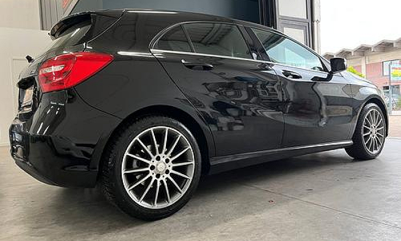 Mercedes-Benz A 180 ...