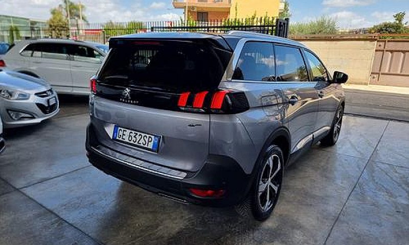 Peugeot 5008 Bluehdi...