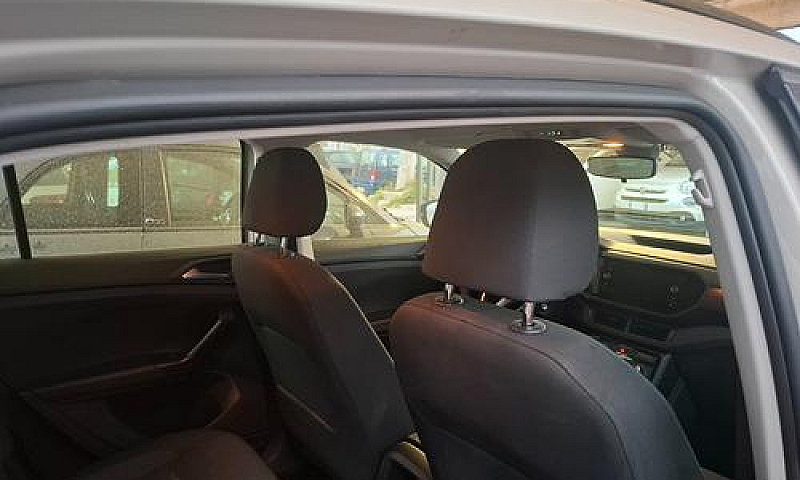 Volkswagen T-Cross 1...