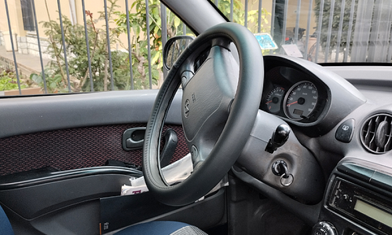 Vendo Hyundai Atos A...