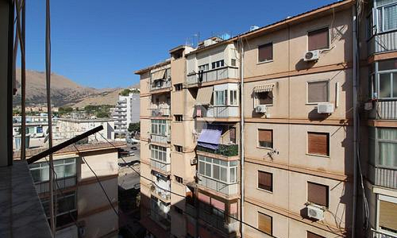 4 Locali A Palermo...
