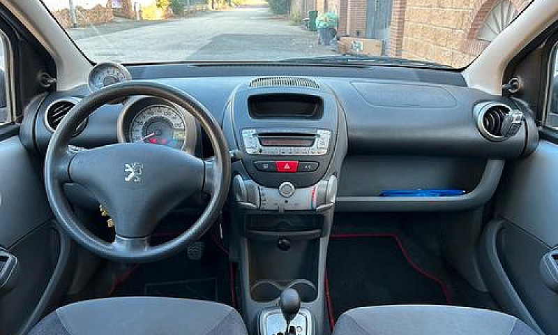 Peugeot 107 1.0 Benz...